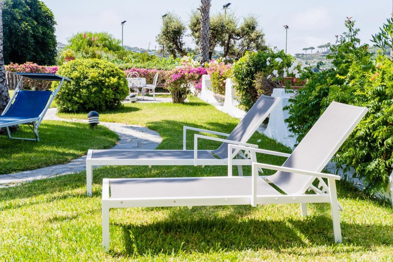 Villetta Con Giardino Esclusivo Di 1000 Mq, Piscina, Tennis, Calcio, Bocce Forio di Ischia Dış mekan fotoğraf