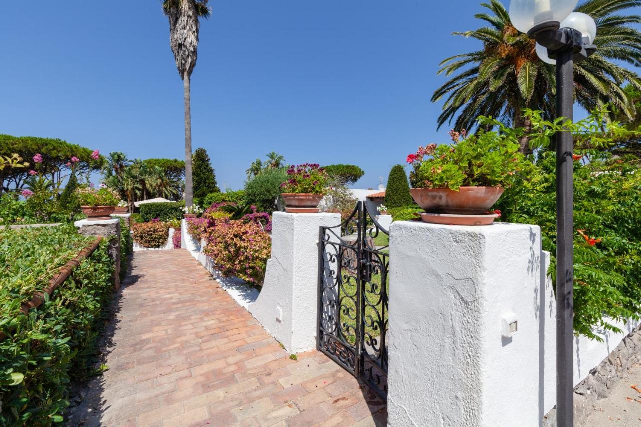 Villetta Con Giardino Esclusivo Di 1000 Mq, Piscina, Tennis, Calcio, Bocce Forio di Ischia Dış mekan fotoğraf