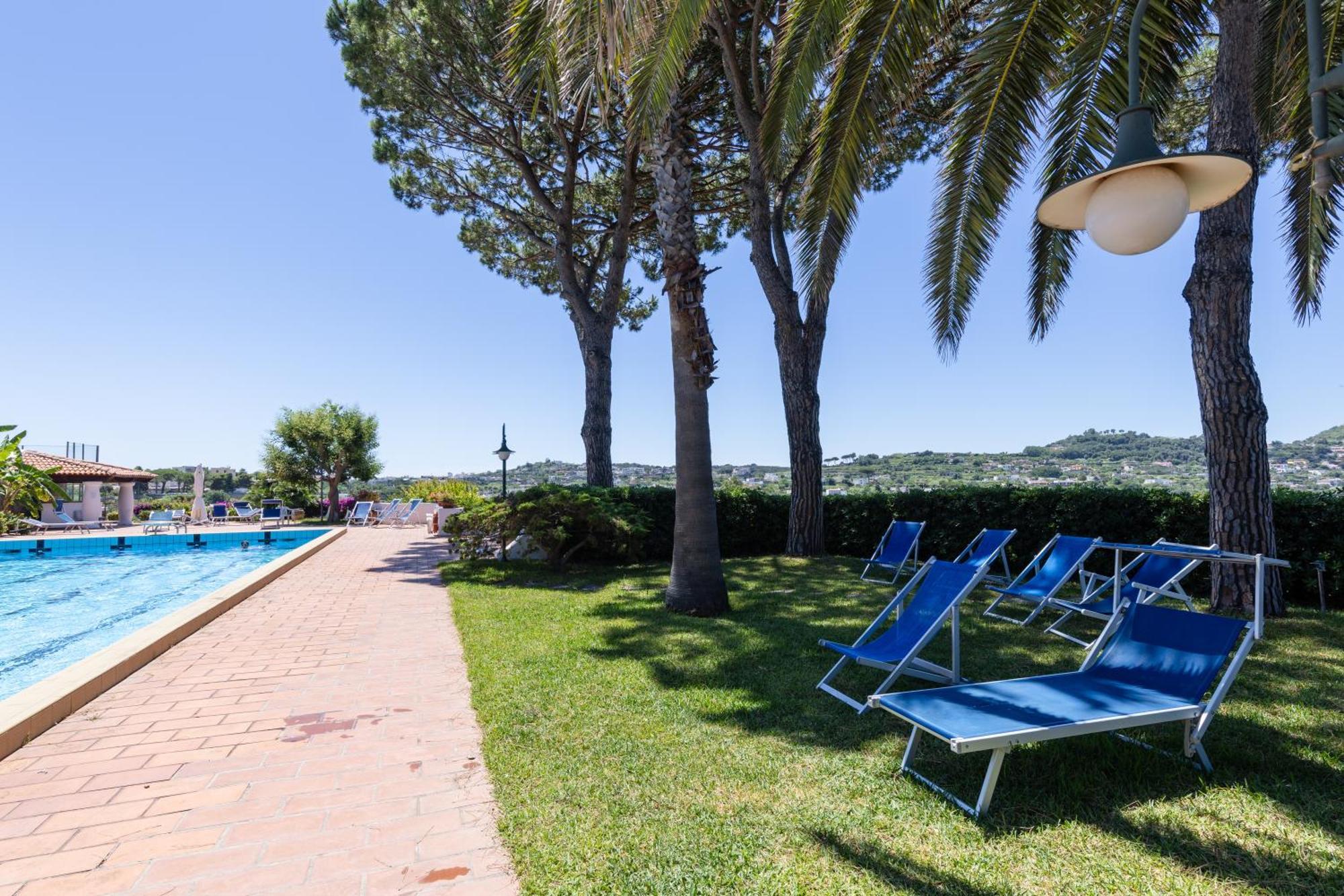 Villetta Con Giardino Esclusivo Di 1000 Mq, Piscina, Tennis, Calcio, Bocce Forio di Ischia Dış mekan fotoğraf